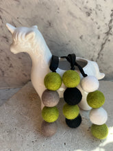 Load image into Gallery viewer, Car Fragrance Balls