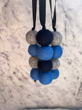 Load image into Gallery viewer, Car Fragrance Balls
